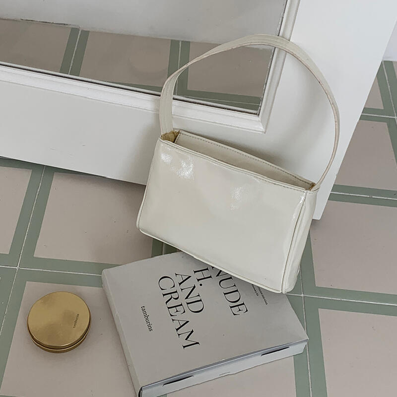 simple leather square hand bag