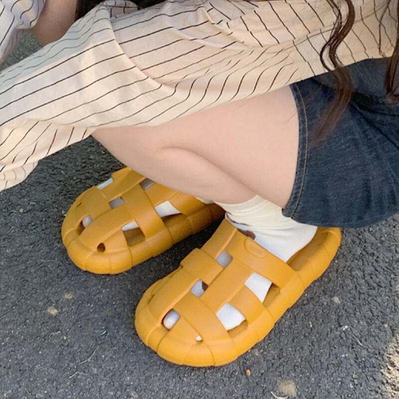 cross belt resin room shoes