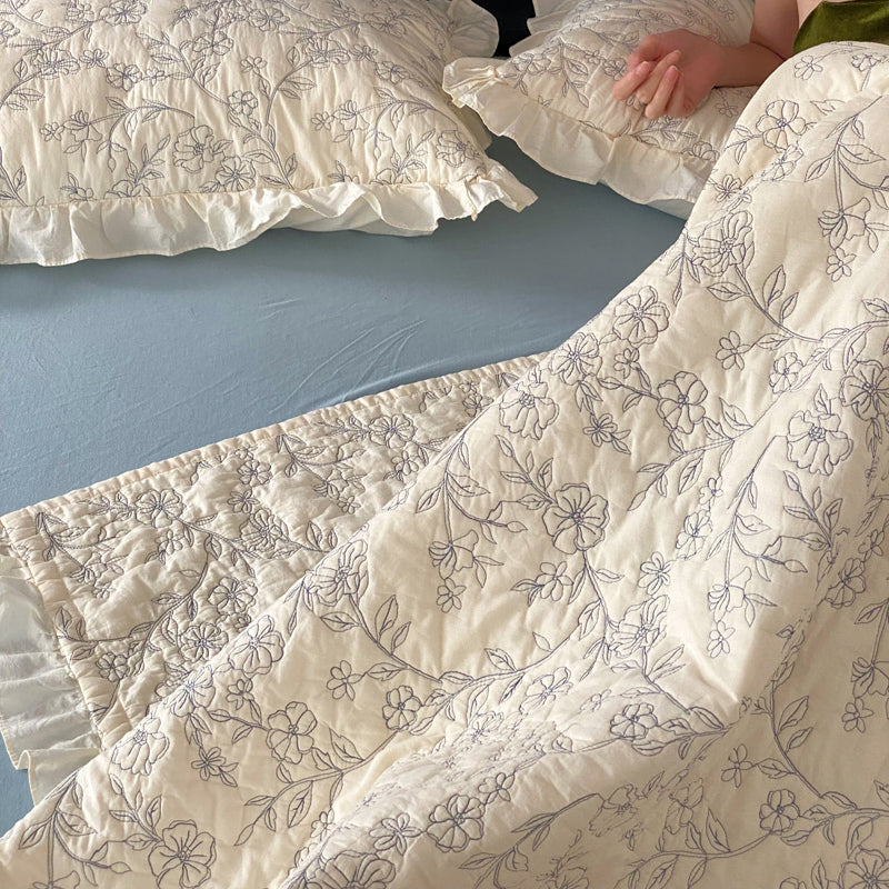 flower embroidery bedlinen set