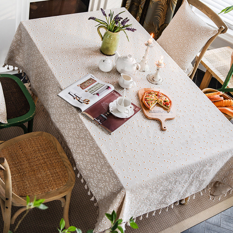 daisy embroidery table cover