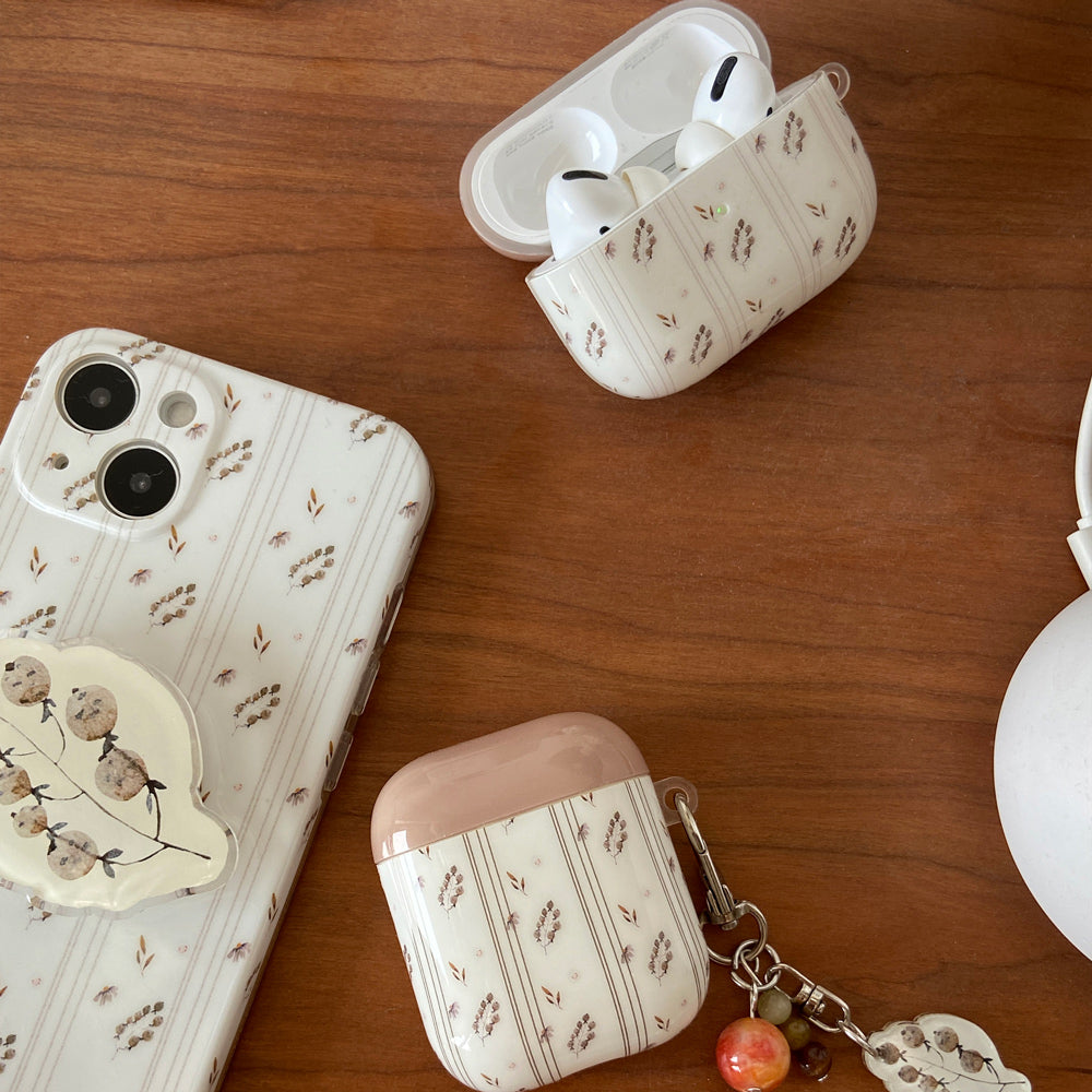 hazelnuts Airpods case