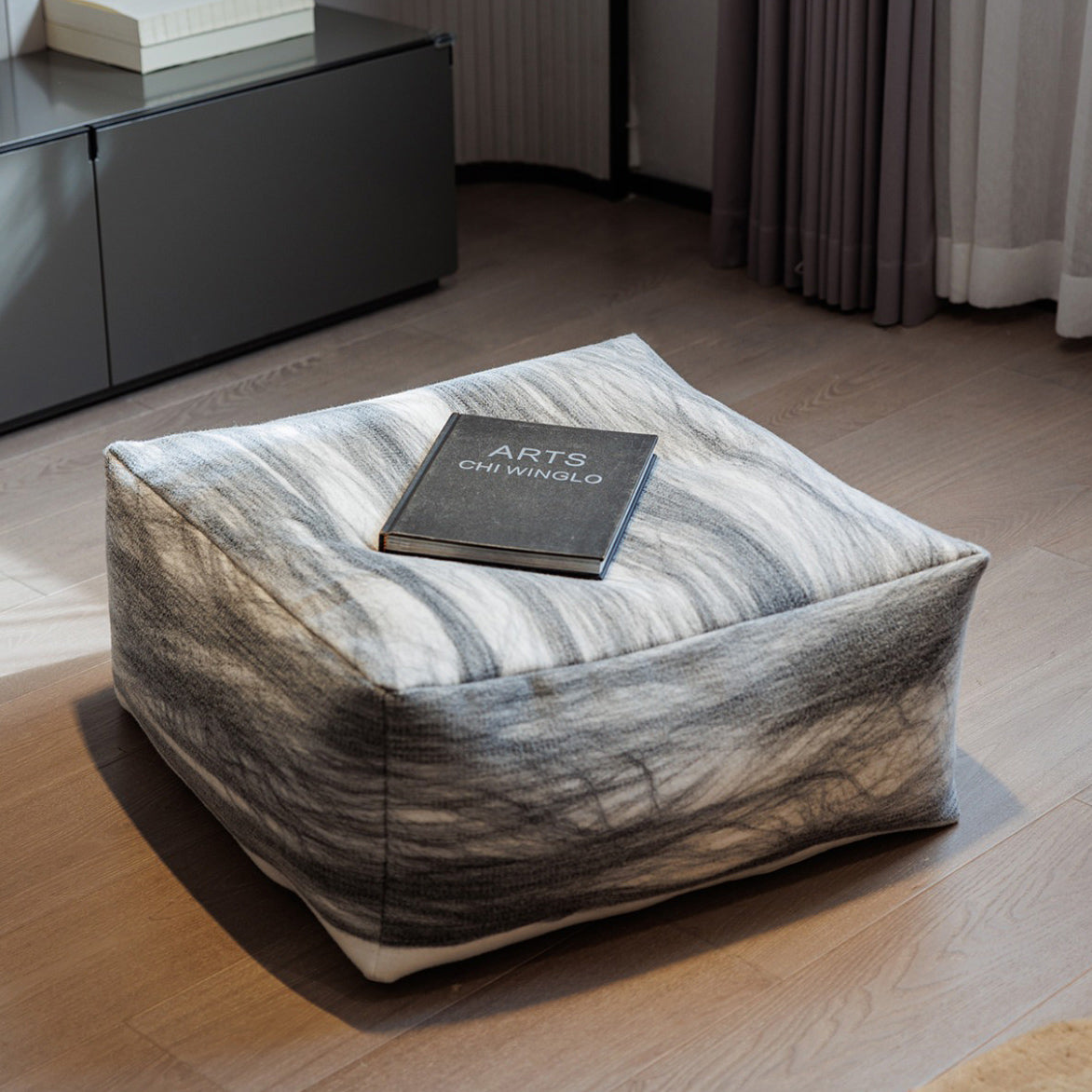 11design monotone cushion