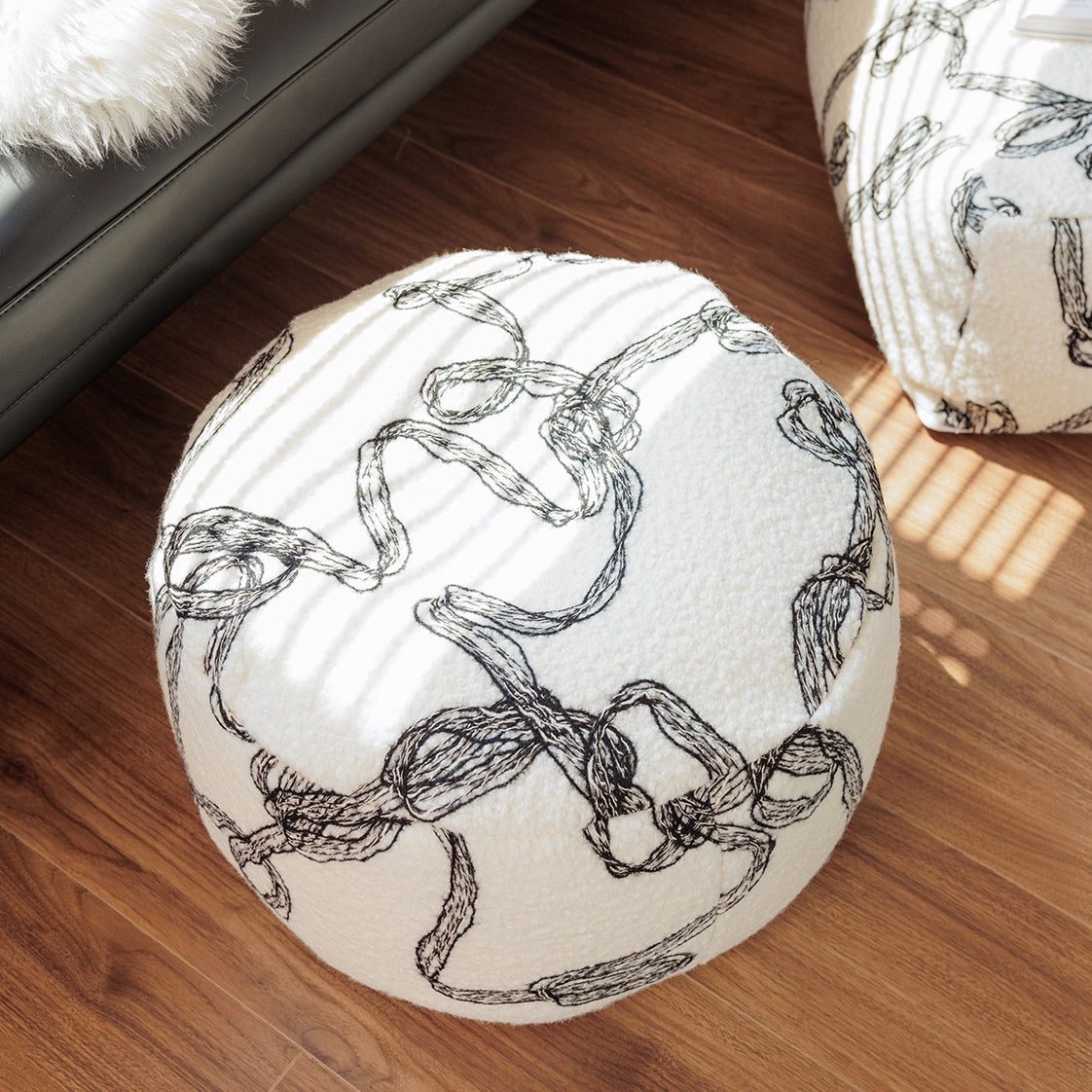 11design monotone cushion