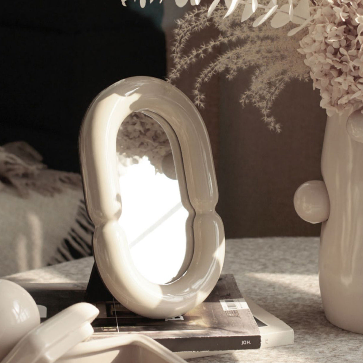 2color oval ceramic mirror