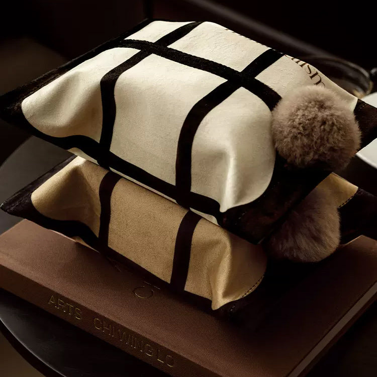 minimalism retro tissue case