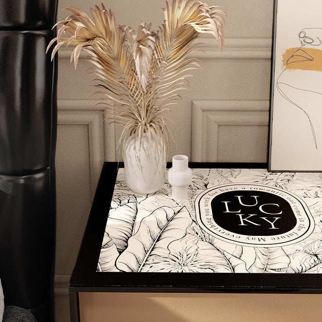 lucky logo luxury mini shelf mat