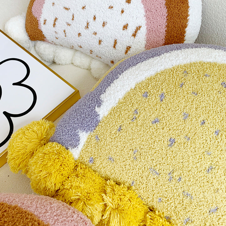 3color semicircle ponpon cushion