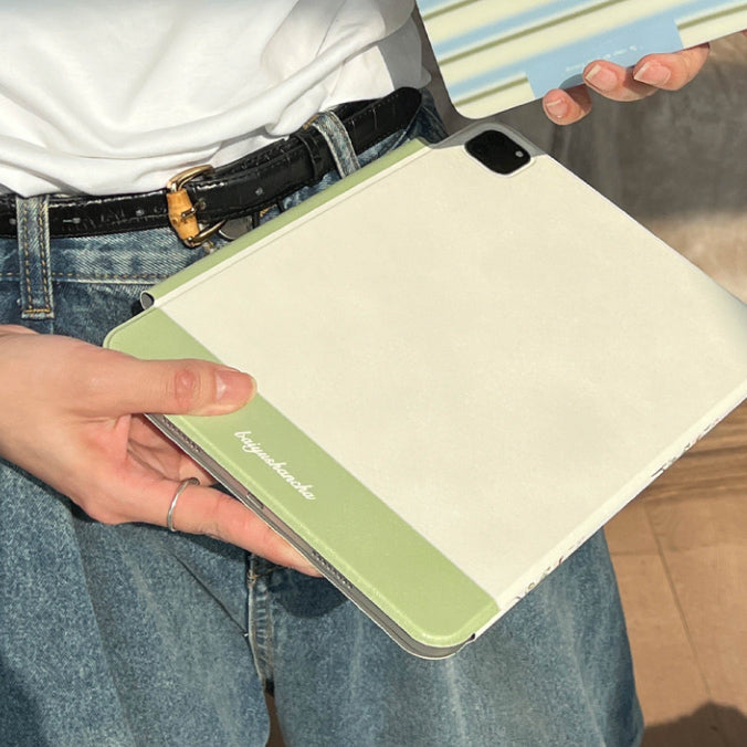 retro flower iPad case