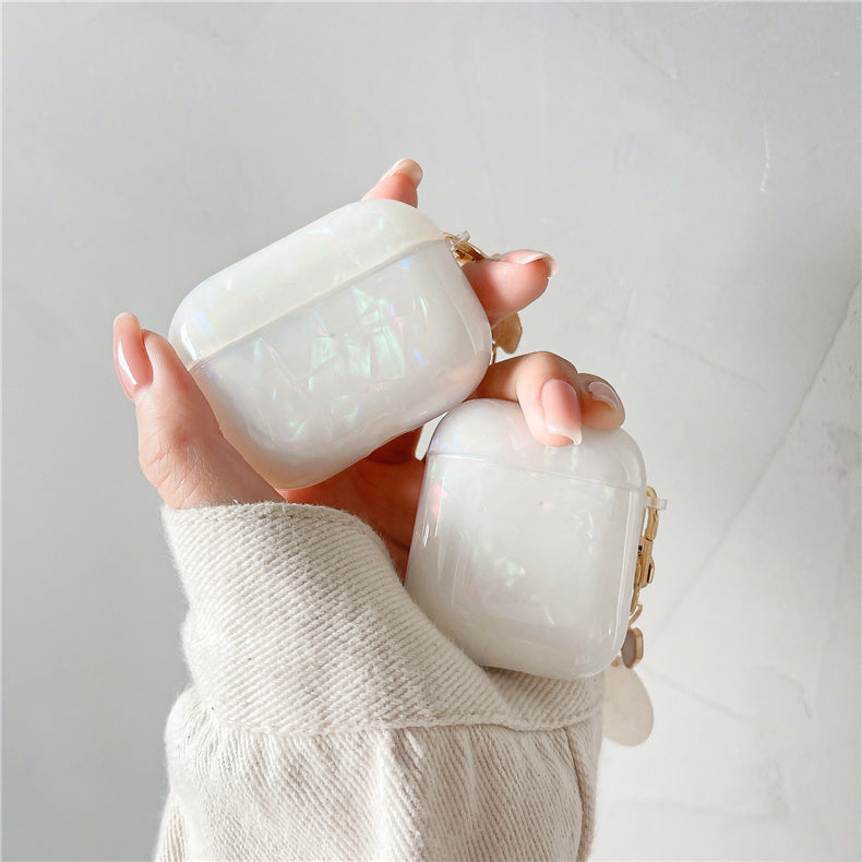 dreamy shell Airpods case