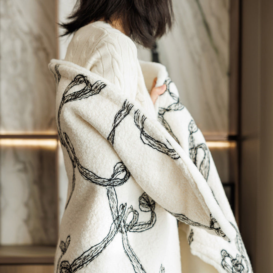 2design monotone line blanket
