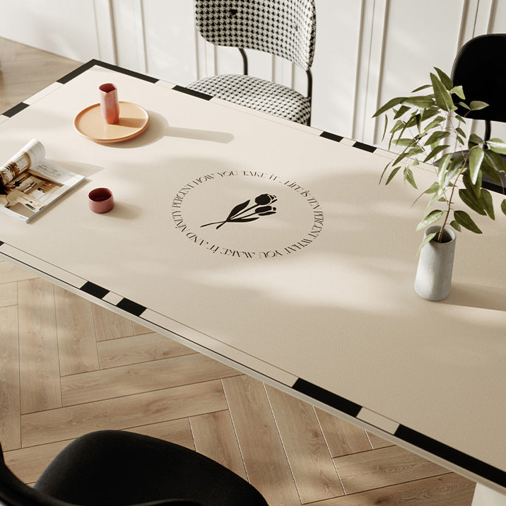 black tulip square table mat