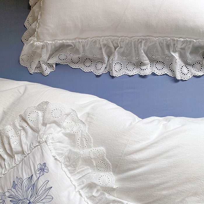 white lace frills bedlinen set