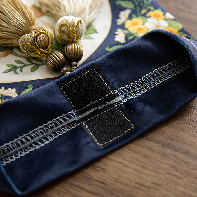 2design navy retro flower tissue case