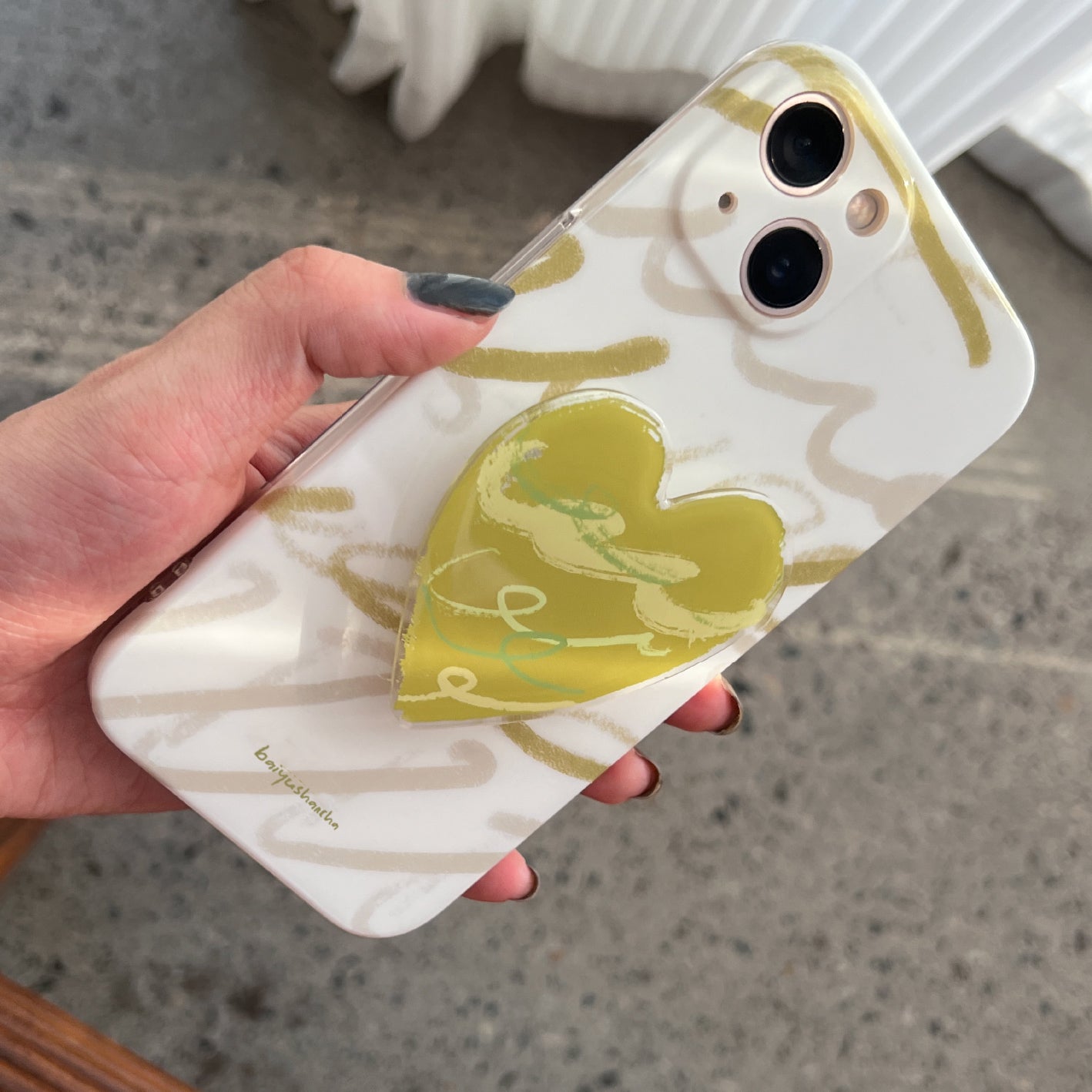 mustard green heart iPhonecase
