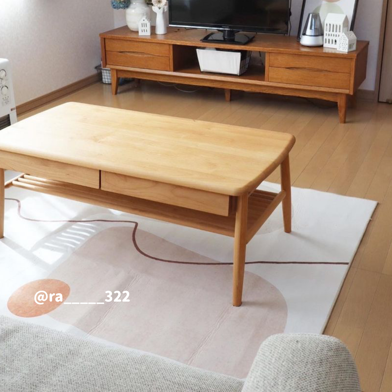 stone motif 4design square carpet