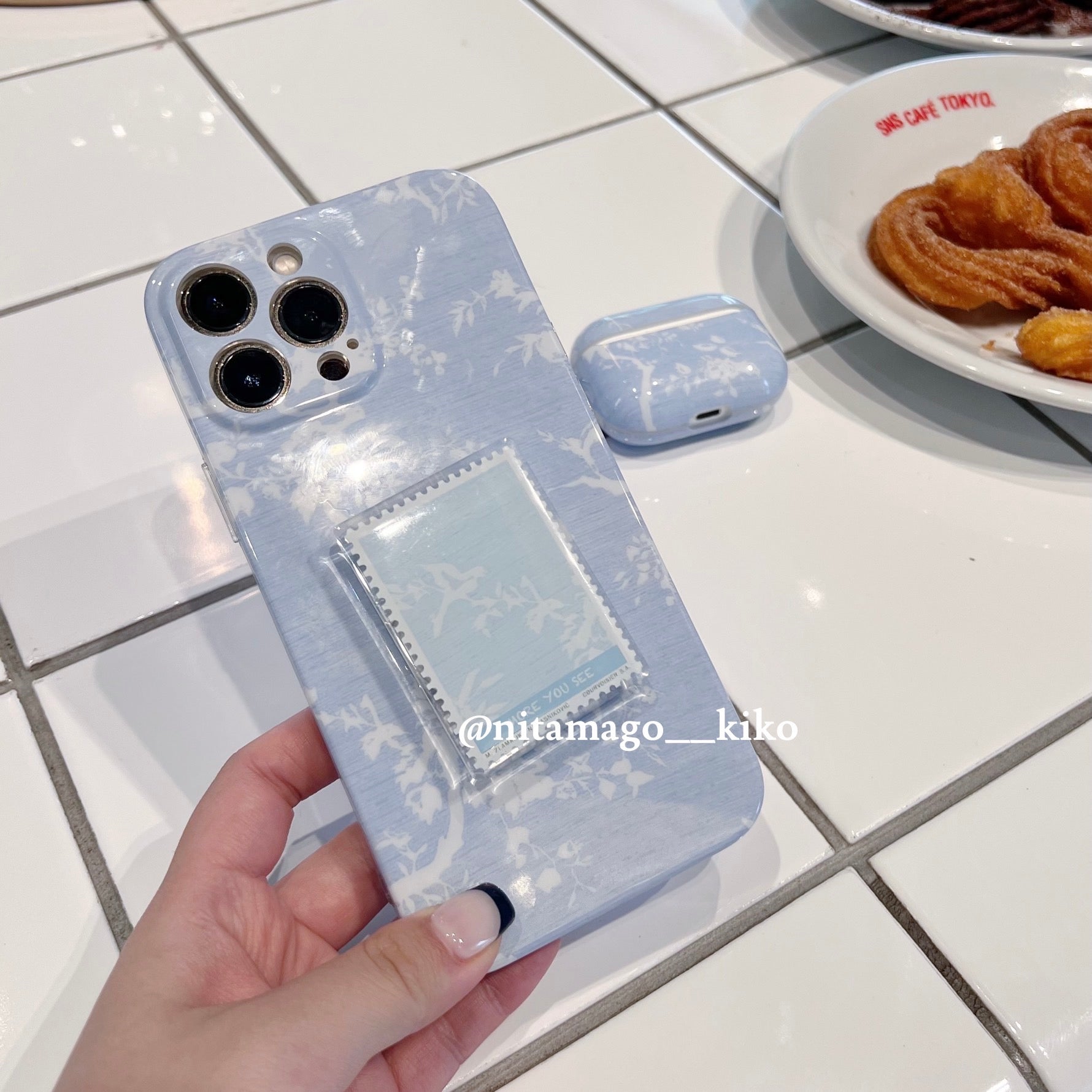 stamp grip Airpods case