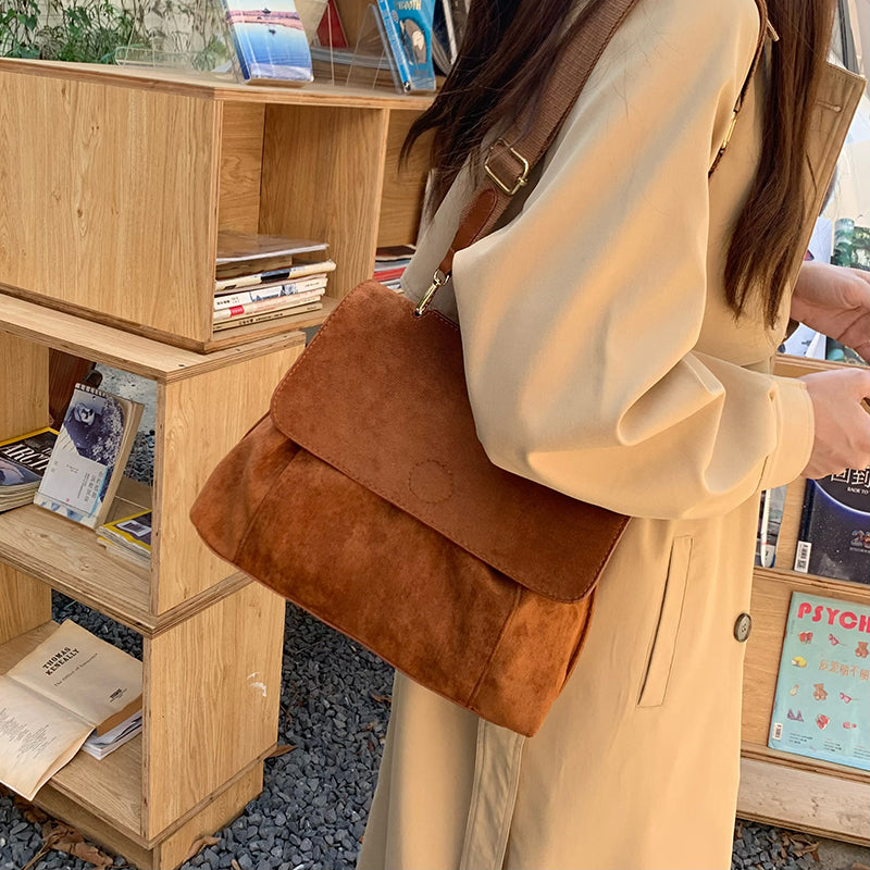 2color suede shoulder bag