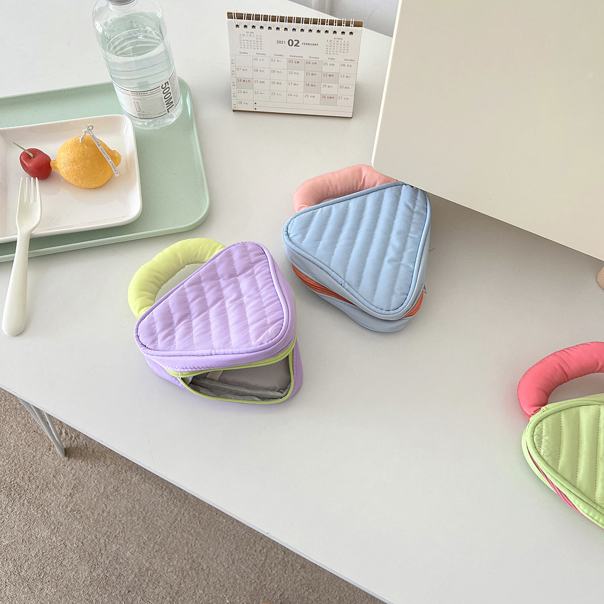 pop color triangle pouch