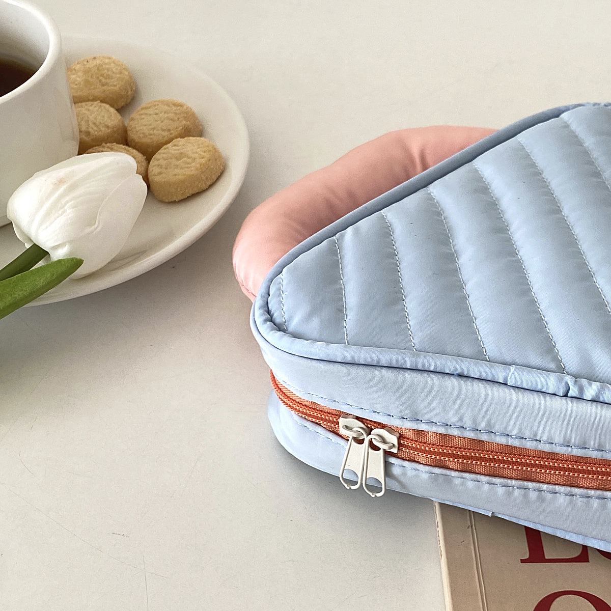 pop color triangle pouch