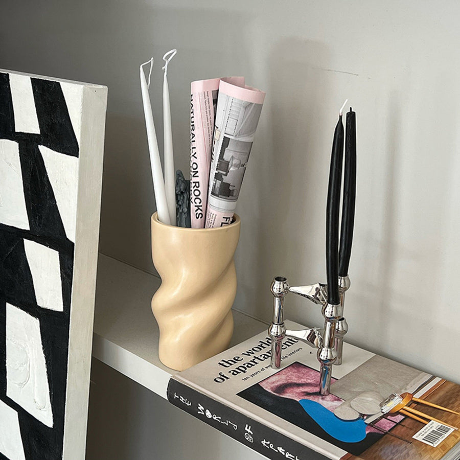 2color twiste barrel vase