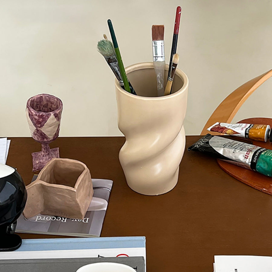 2color twiste barrel vase