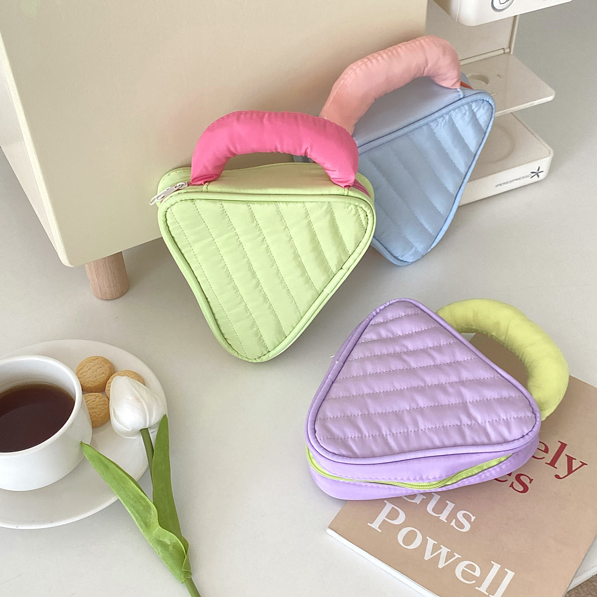 pop color triangle pouch