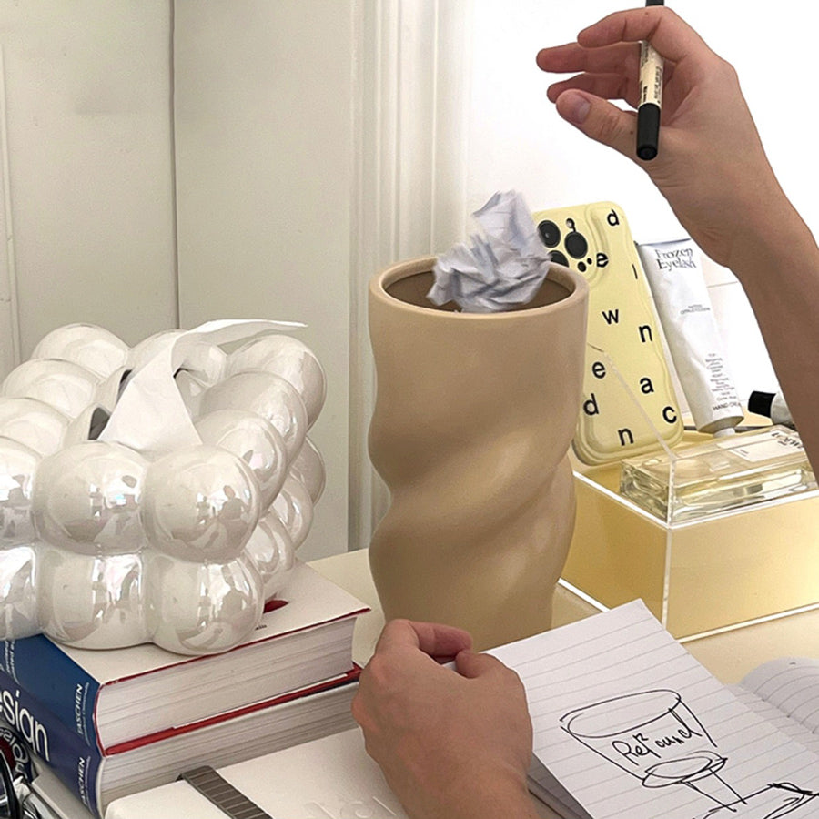 2color twiste barrel vase