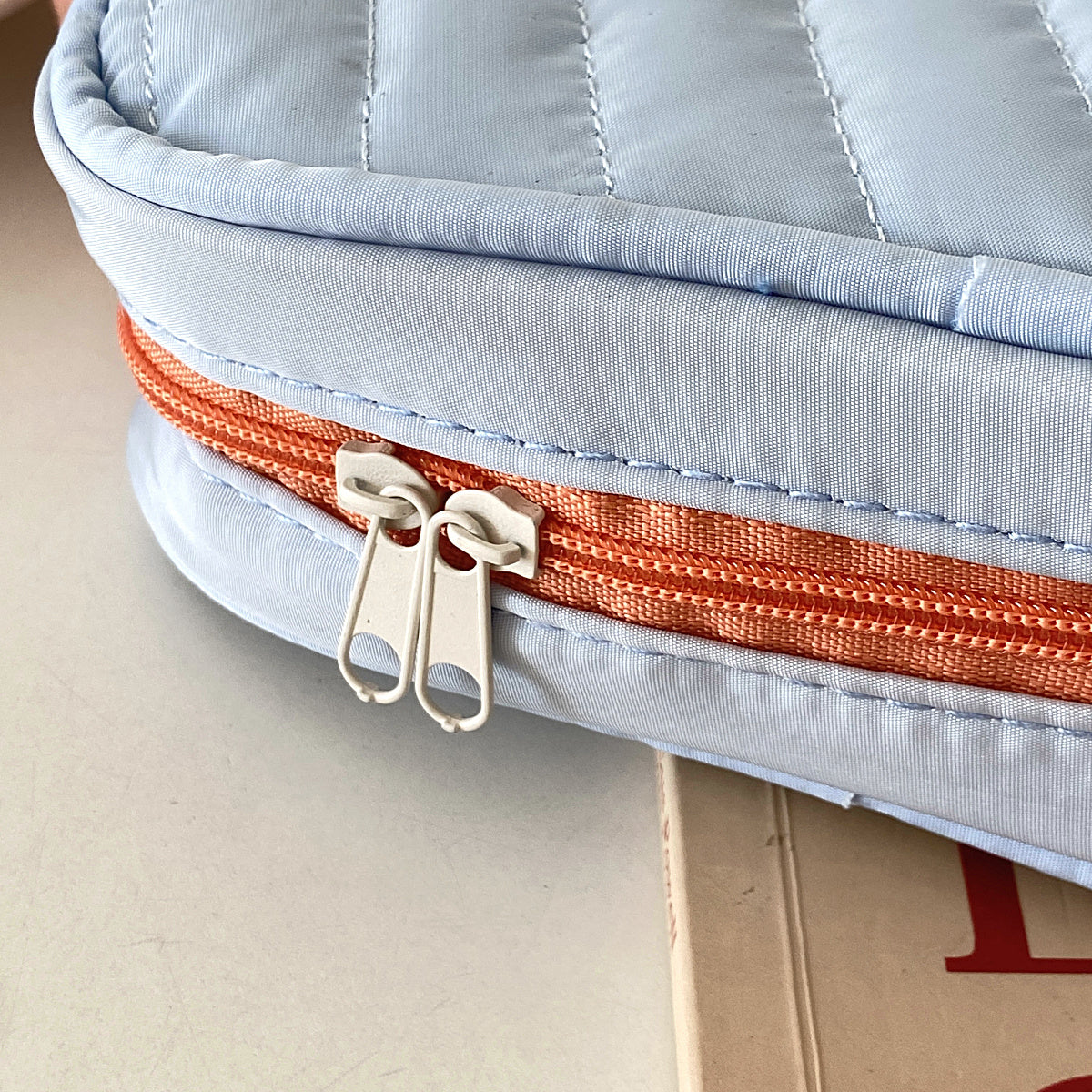 pop color triangle pouch