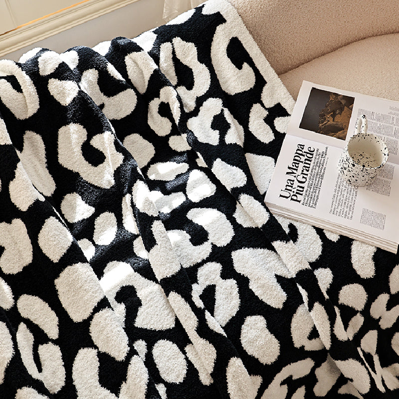 3color dalmatian pattern blanket