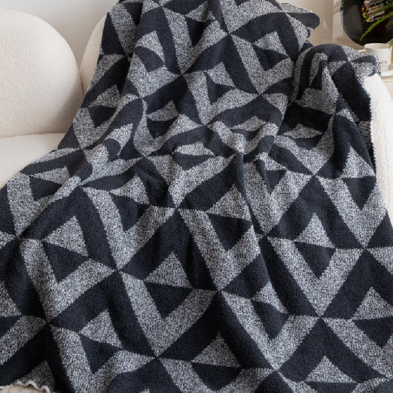 4design monotone geometric pattern blanket