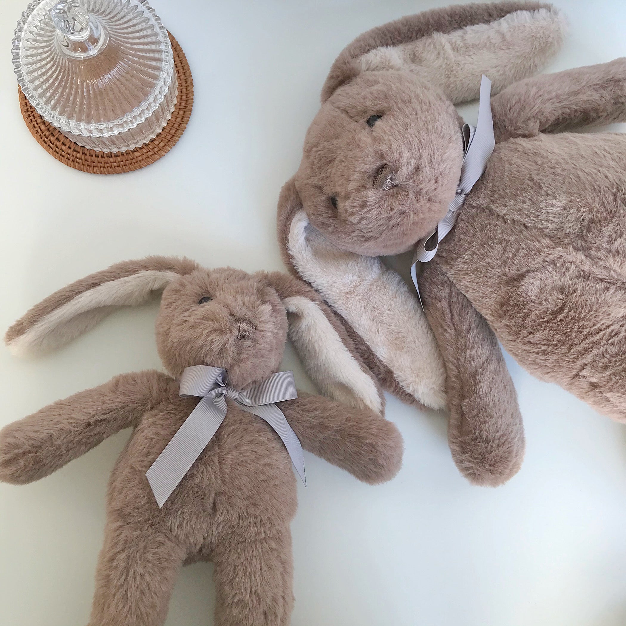 2color lovely rabbit doll