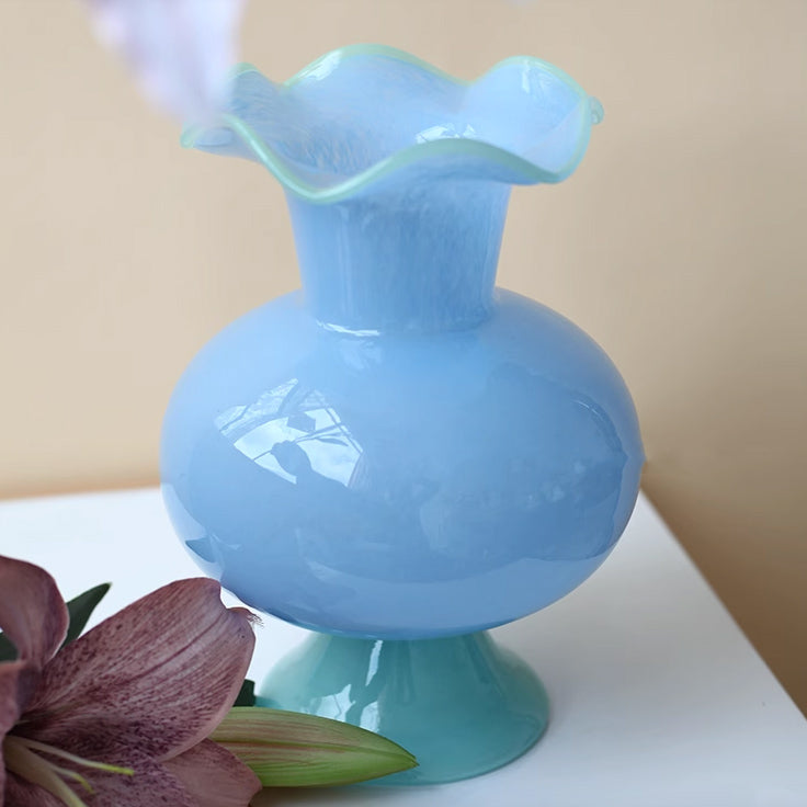 2design tulip vase