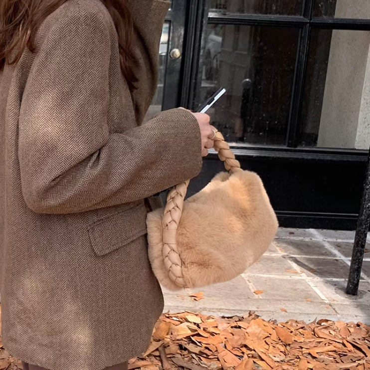 3color fur mini hand bag