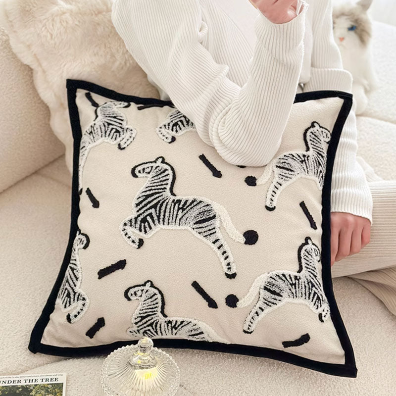 2design boa zebra cushion
