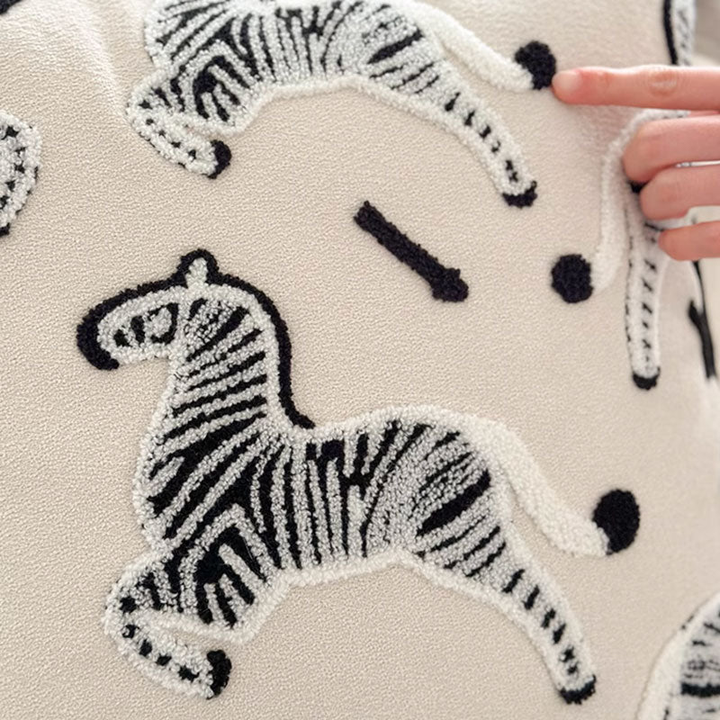 2design boa zebra cushion