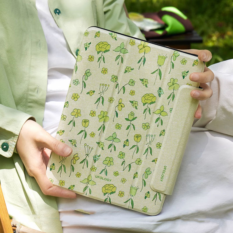 green flowers iPad case