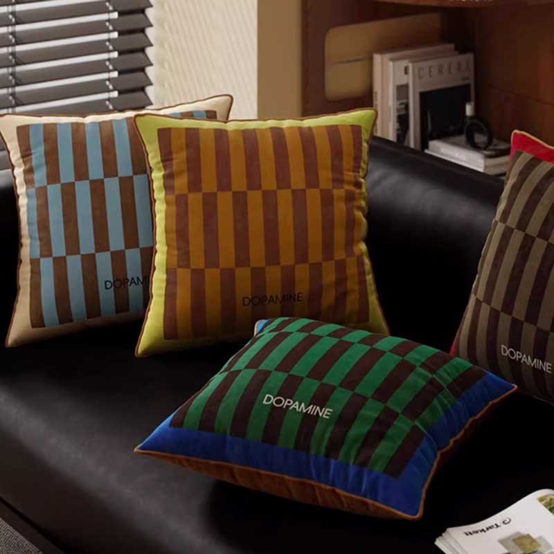 4color retro check cushion