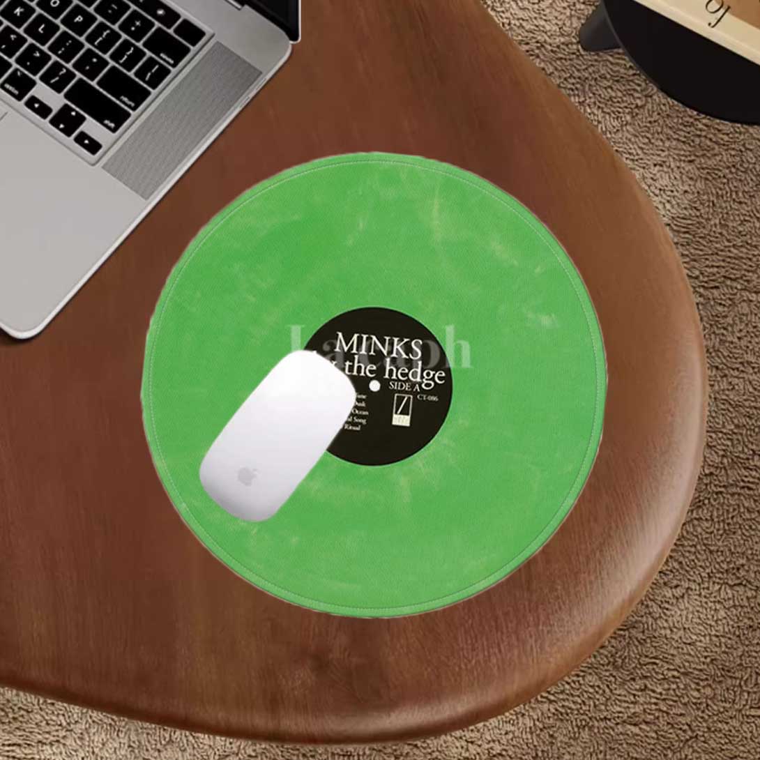 retro vinyl mouse pad (8designs)