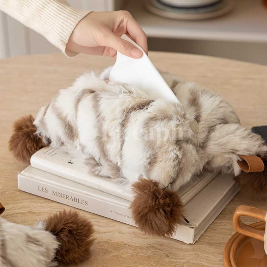 pom pom fur tissue cover