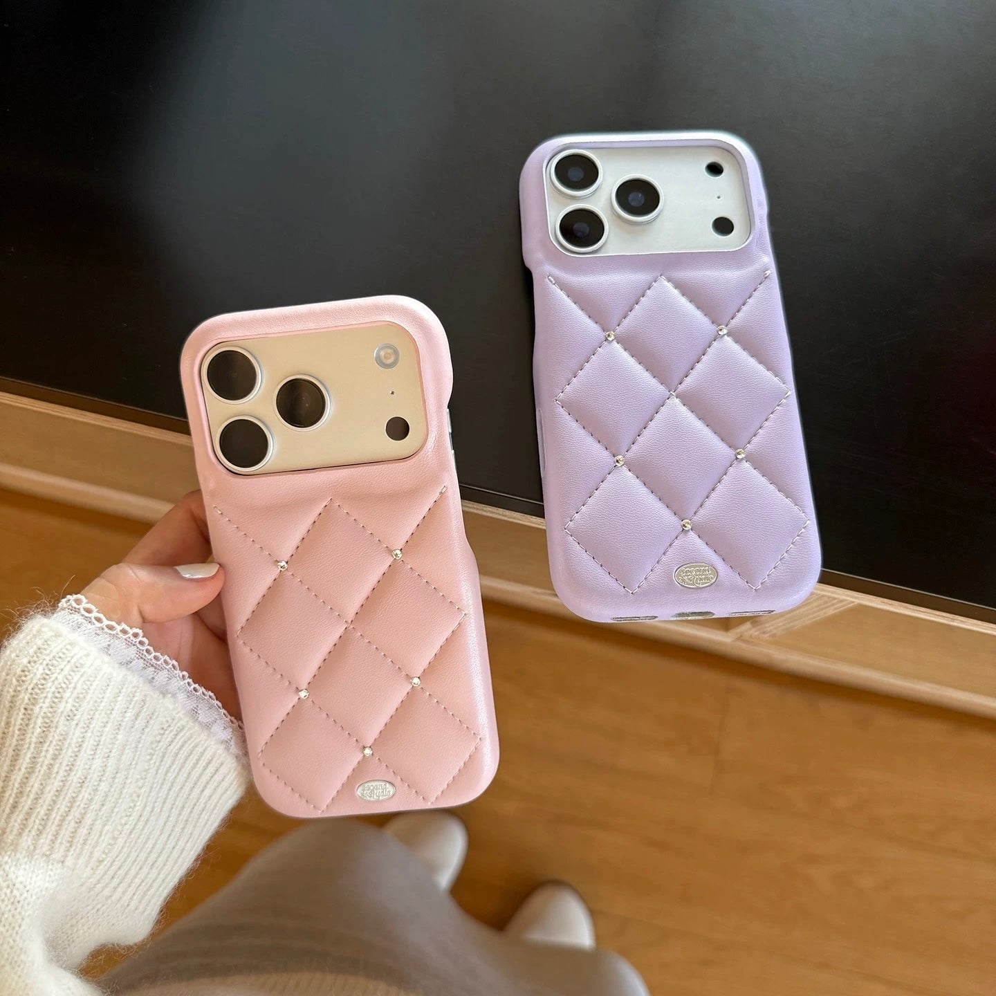 Luxury Quilted Leather iPhone case (2color)