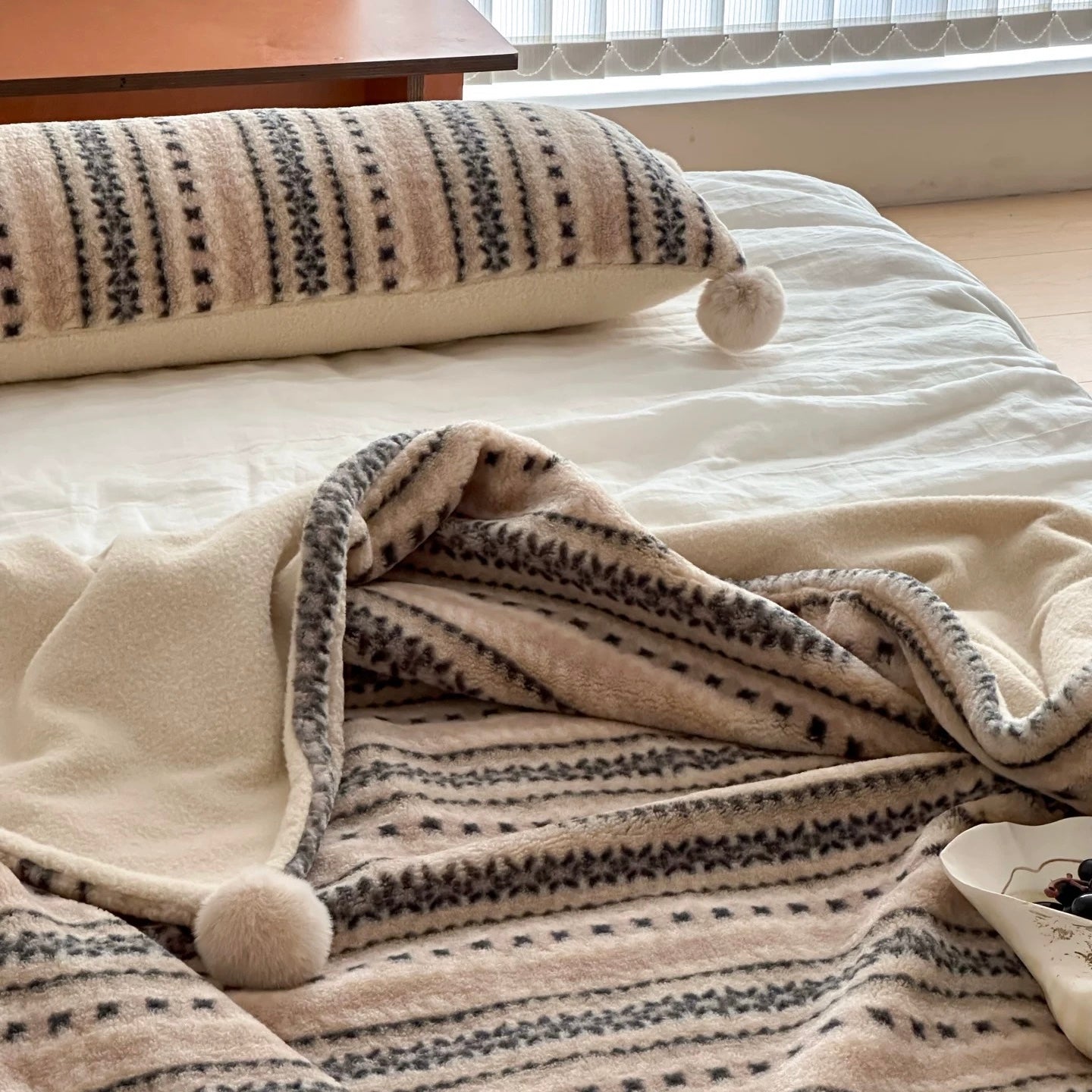Winter Cabin Sherpa Fleece blanket (3colors)