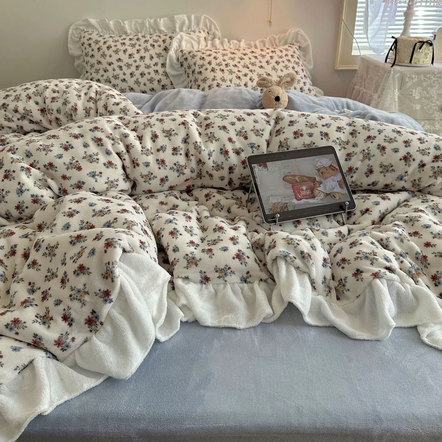 Romantic Ruffle-Trimmed Winter bedlinen set (3colors)