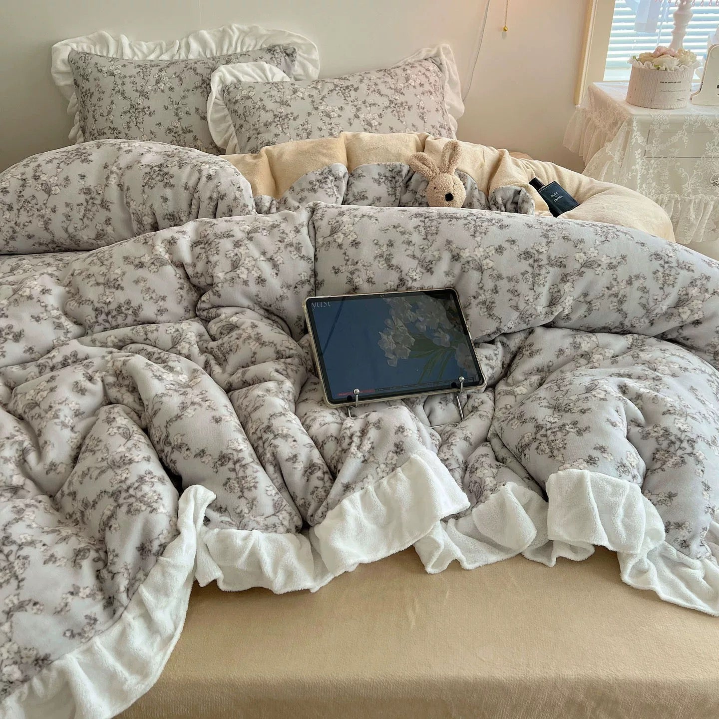 Romantic Ruffle-Trimmed Winter bedlinen set (3colors)