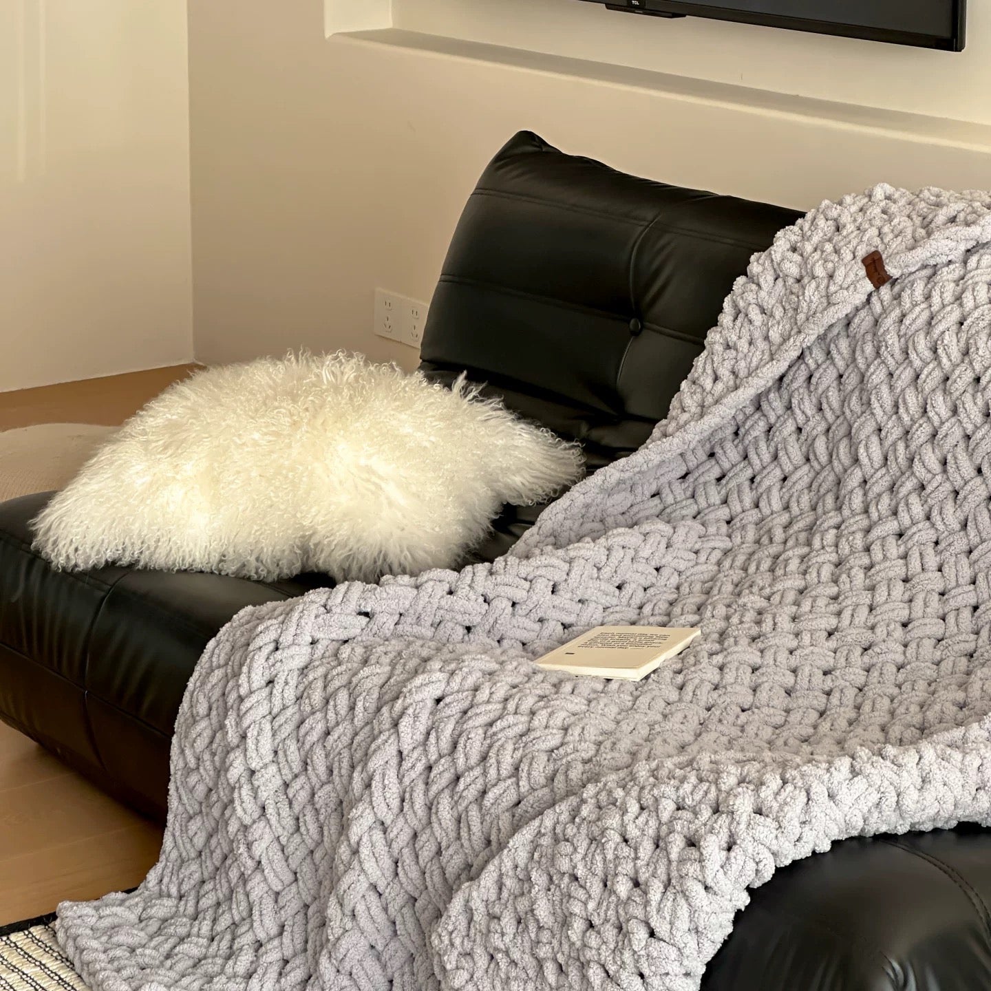 Hand-Woven Chunky Blanket  (5colors)
