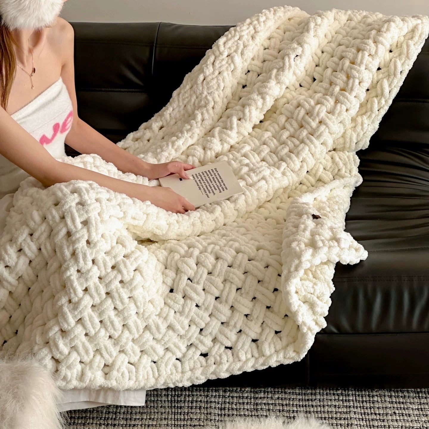 Hand-Woven Chunky Blanket  (5colors)