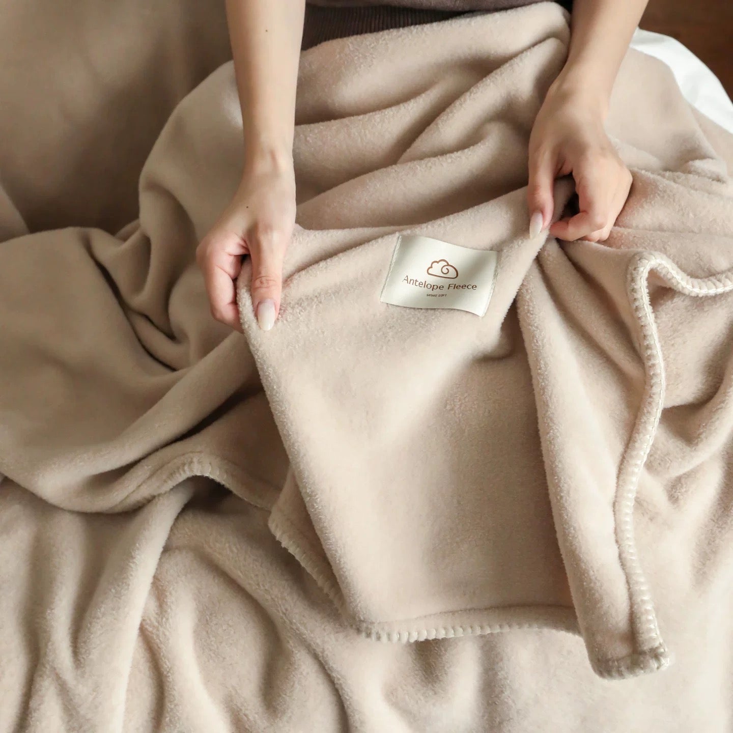 Luxury Velvet Touch Blanket  (7colors)