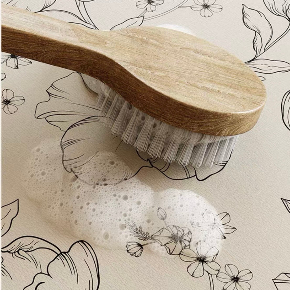 Dainty Flower Wave place mat