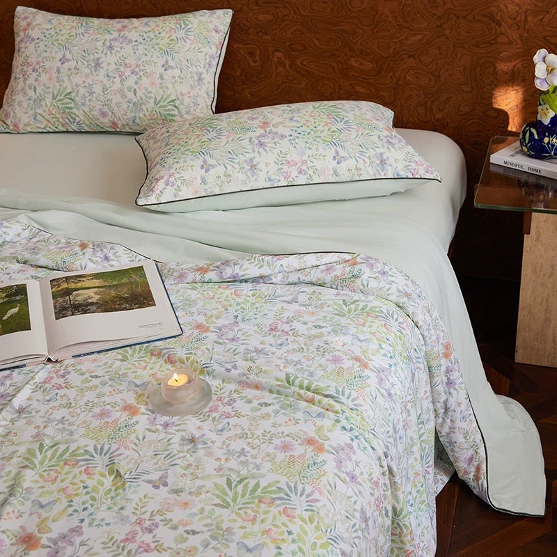 Wild Iris quilt (2color)