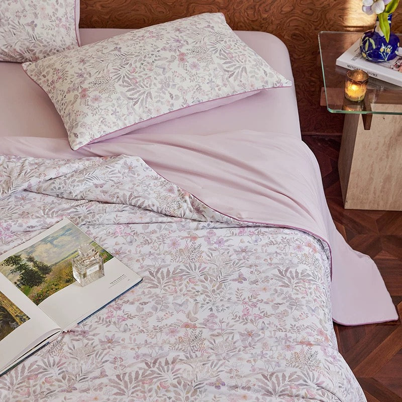 Wild Iris quilt (2color)