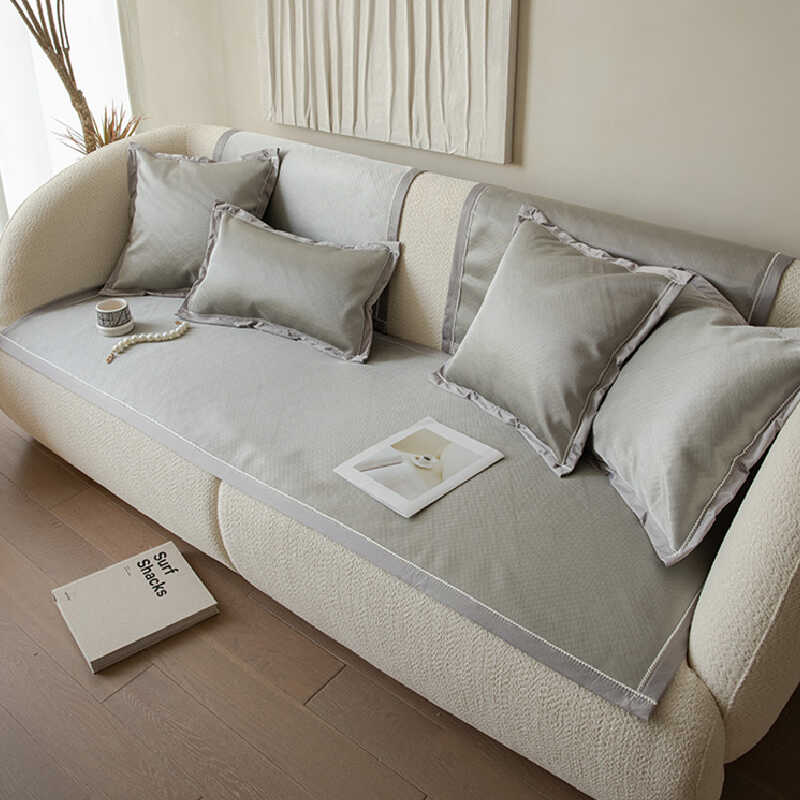 simple outline cushion